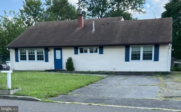 5 Kate Ter, PISCATAWAY, NJ 08854