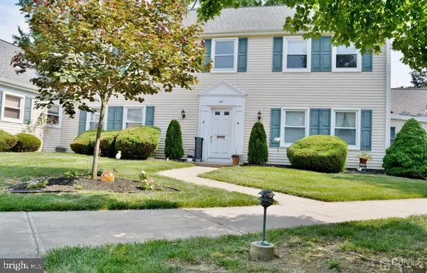 241-b Mayflower Way, MONROE TOWNSHIP, NJ 08831