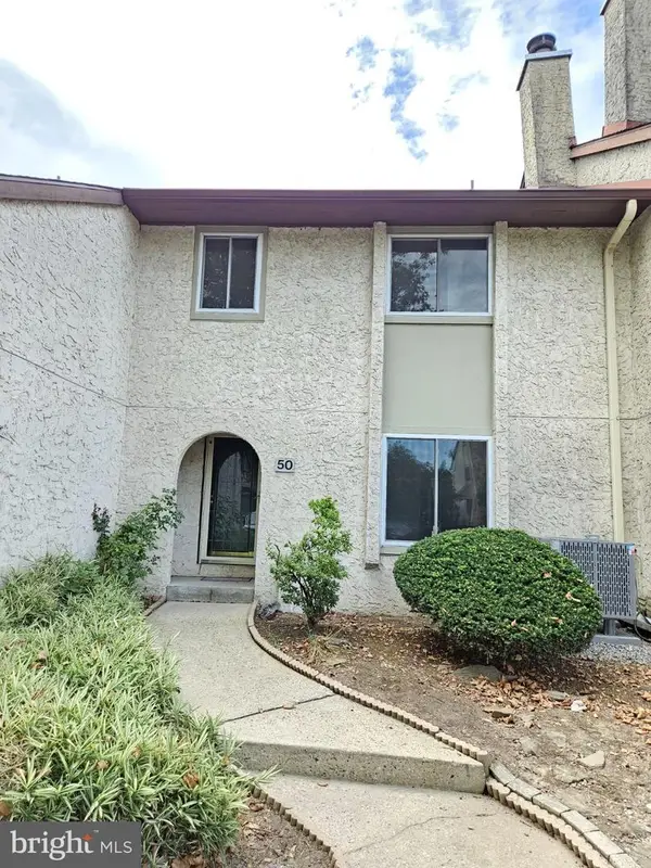 50 Thoreau Dr, PLAINSBORO, NJ 08536