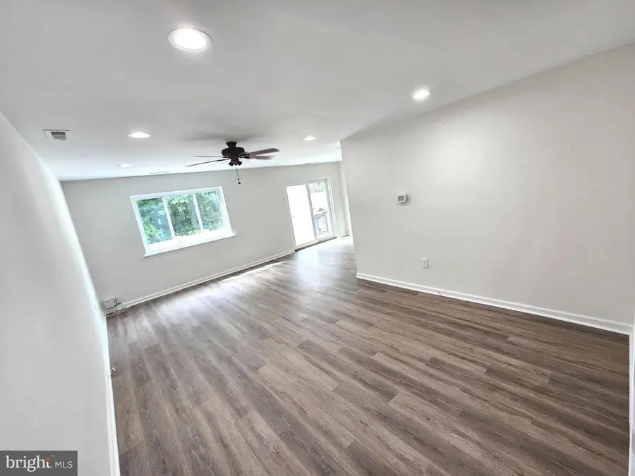 50 Thoreau Dr, Plainsboro, NJ 08536 - #3