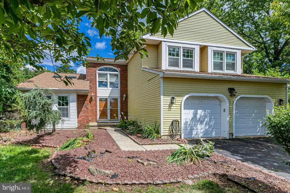 9 Chipwood Ln, North Brunswick, NJ 08902 - #1
