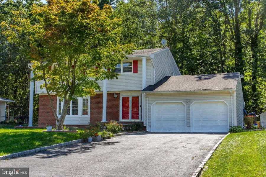 14 Woodmere Rd, North Brunswick, NJ 08902 - #2