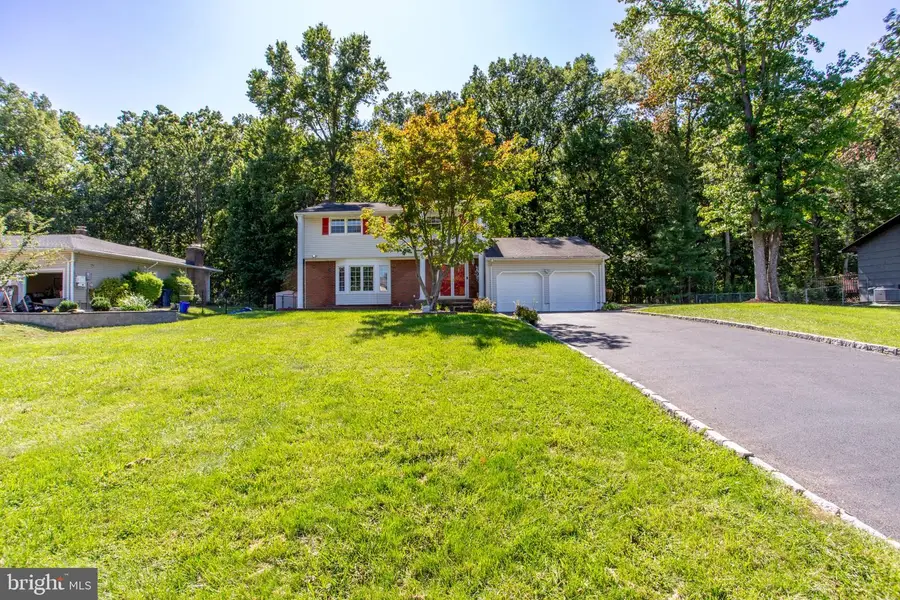 14 Woodmere Rd, North Brunswick, NJ 08902 - #3