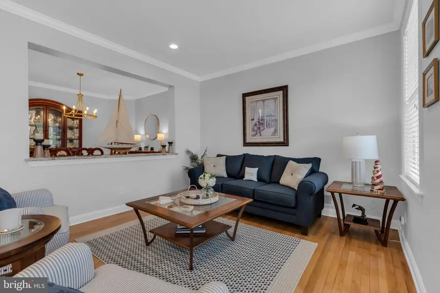 9 South Dr, South Amboy, NJ 08879 - #3