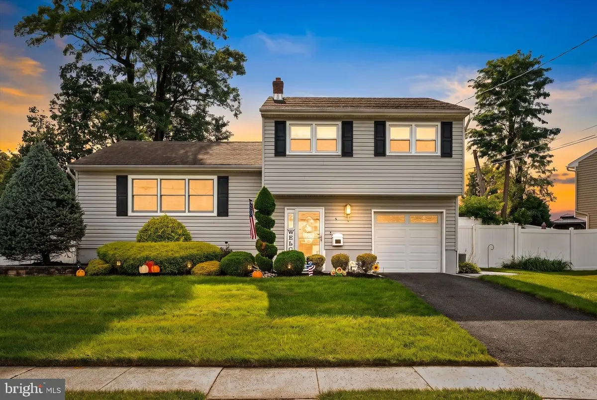 5 Ridgeview Rd, Jamesburg, NJ 08831 - #1