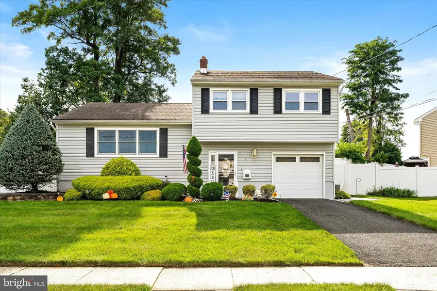5 Ridgeview Rd, Jamesburg, NJ 08831 - #2