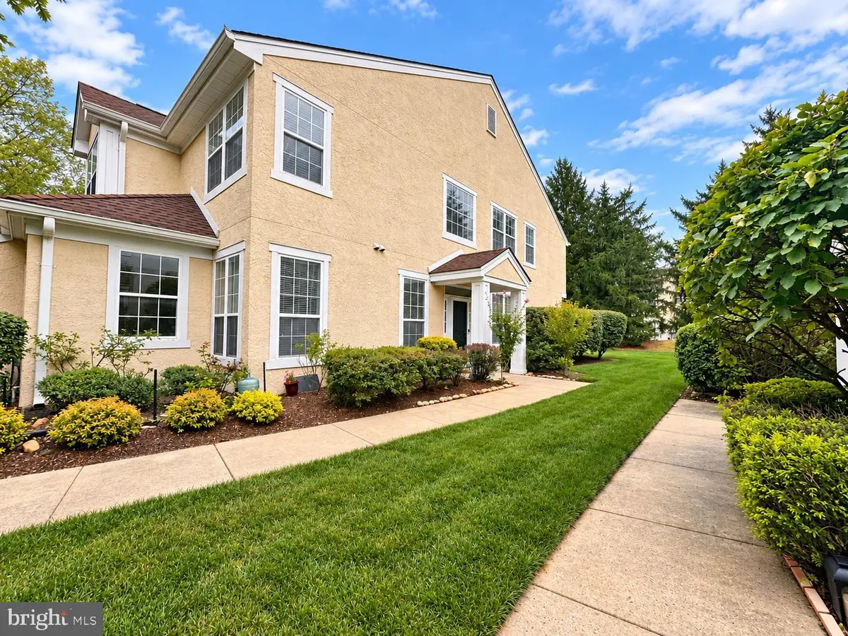 95 Ashford Dr, Plainsboro, NJ 08536 - #1