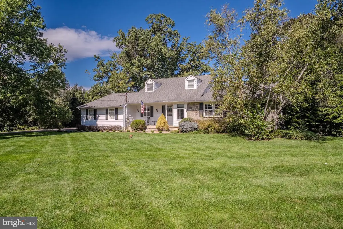 51 Orchardside Dr, Cranbury, NJ 08512 - #1