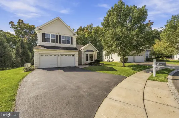 5 Ascot Ct, KENDALL PARK, NJ 08824