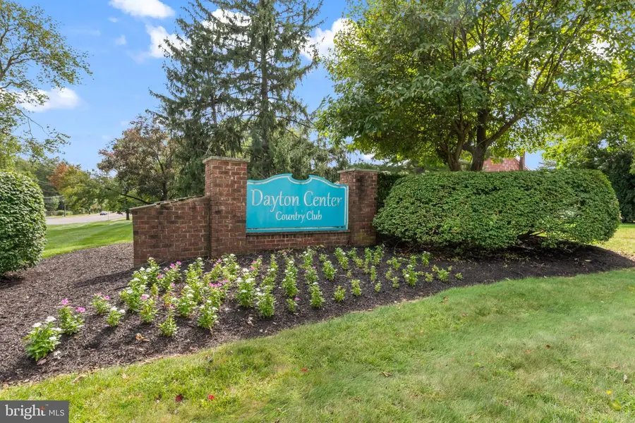 102 Benjamin Ct, Dayton, NJ 08810 - #3