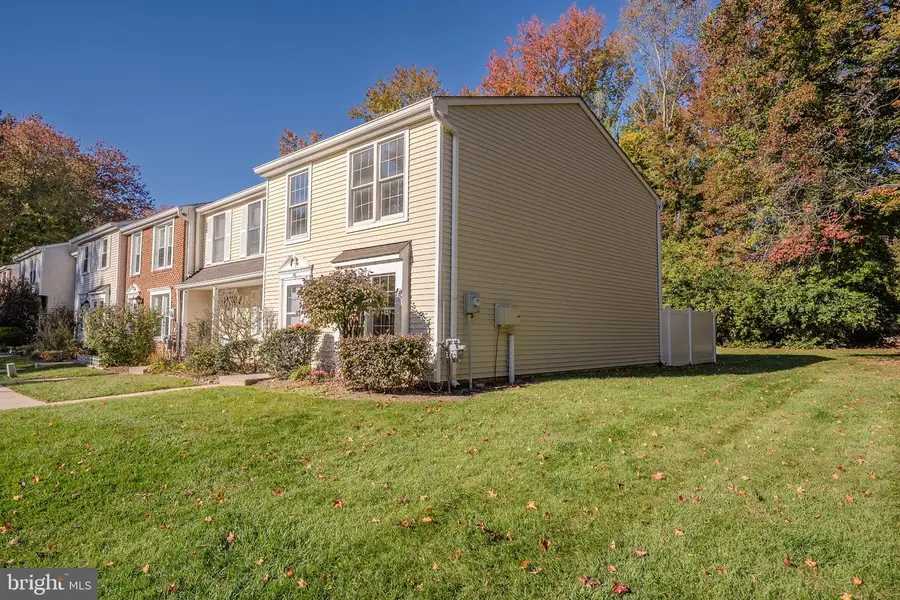 49 Cottonwood Ct, Monmouth Junction, NJ 08852 - #3