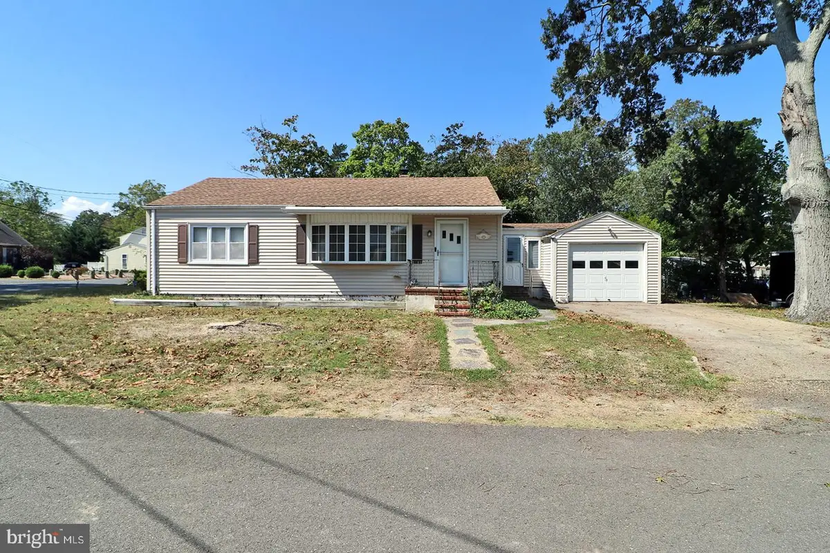 17 Pennsylvania Ave, Waretown, NJ 08758 - #1