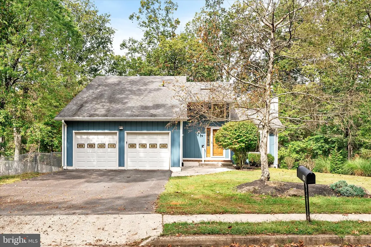 19 Oakwood Dr, New Egypt, NJ 08533 - Image #1