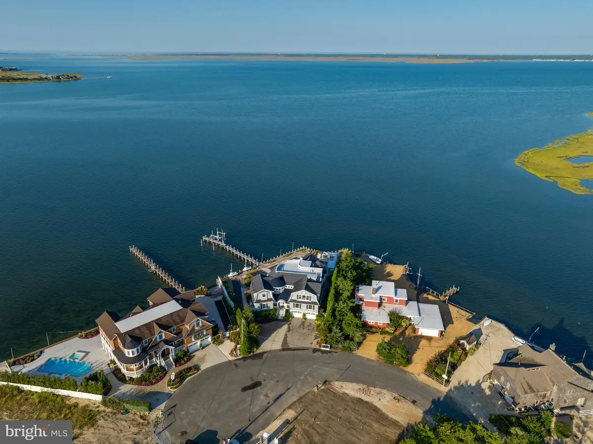 43 W Holly Dr, Long Beach, NJ 08008 - Image #1