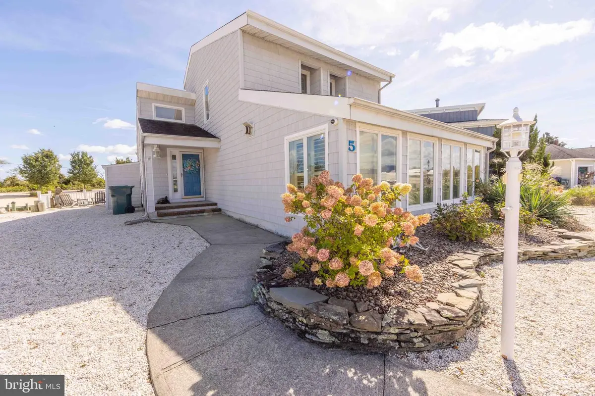 5 Hunter Dr, Tuckerton, NJ 08087 - Image #1