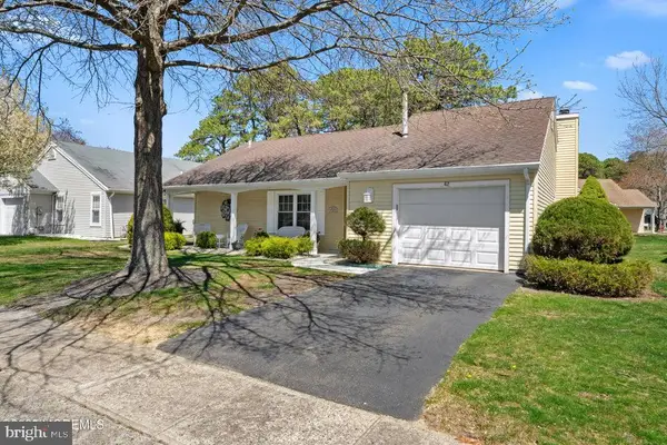 42 Canterbury Dr, FORKED RIVER, NJ 08731