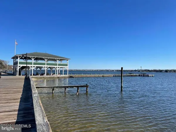 113 Jaynes Ave, ISLAND HEIGHTS, NJ 08732