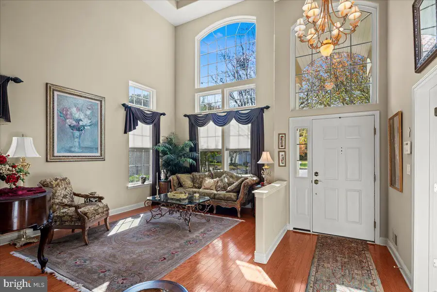 9 Spring Lake Ct, Barnegat, NJ 08005 - Image #2