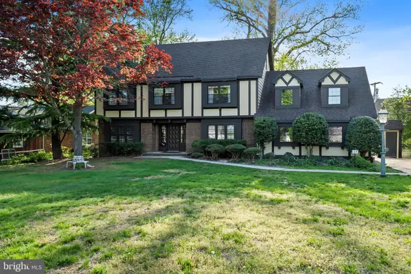 27 Magnolia Ln, TOMS RIVER, NJ 08753