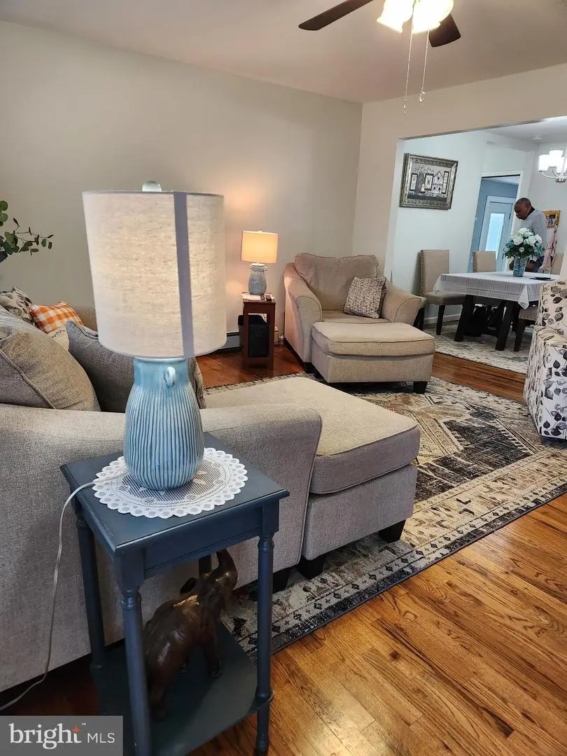 35 Edinburgh Dr, Toms River, NJ 08757 - Image #3