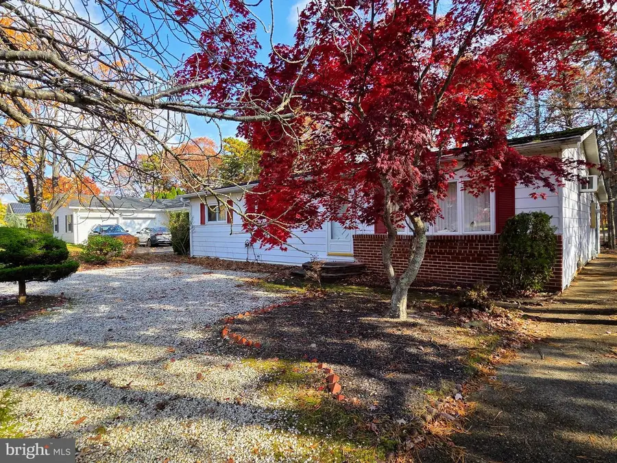 399 Lighthouse Drive, Manahawkin, NJ 08050 - Image #2