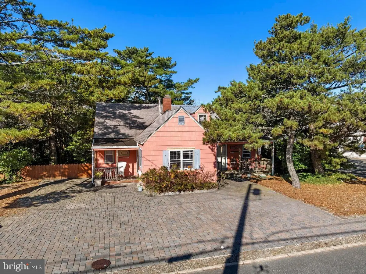 708 N Atlantic Ave, Beach Haven, NJ 08008 - Image #1