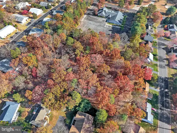 40 Schoolhouse Rd, MANCHESTER TOWNSHIP, NJ 08759