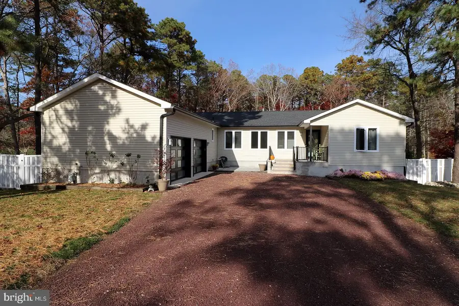 741 Princeton Rd, Lanoka Harbor, NJ 08734 - Image #2