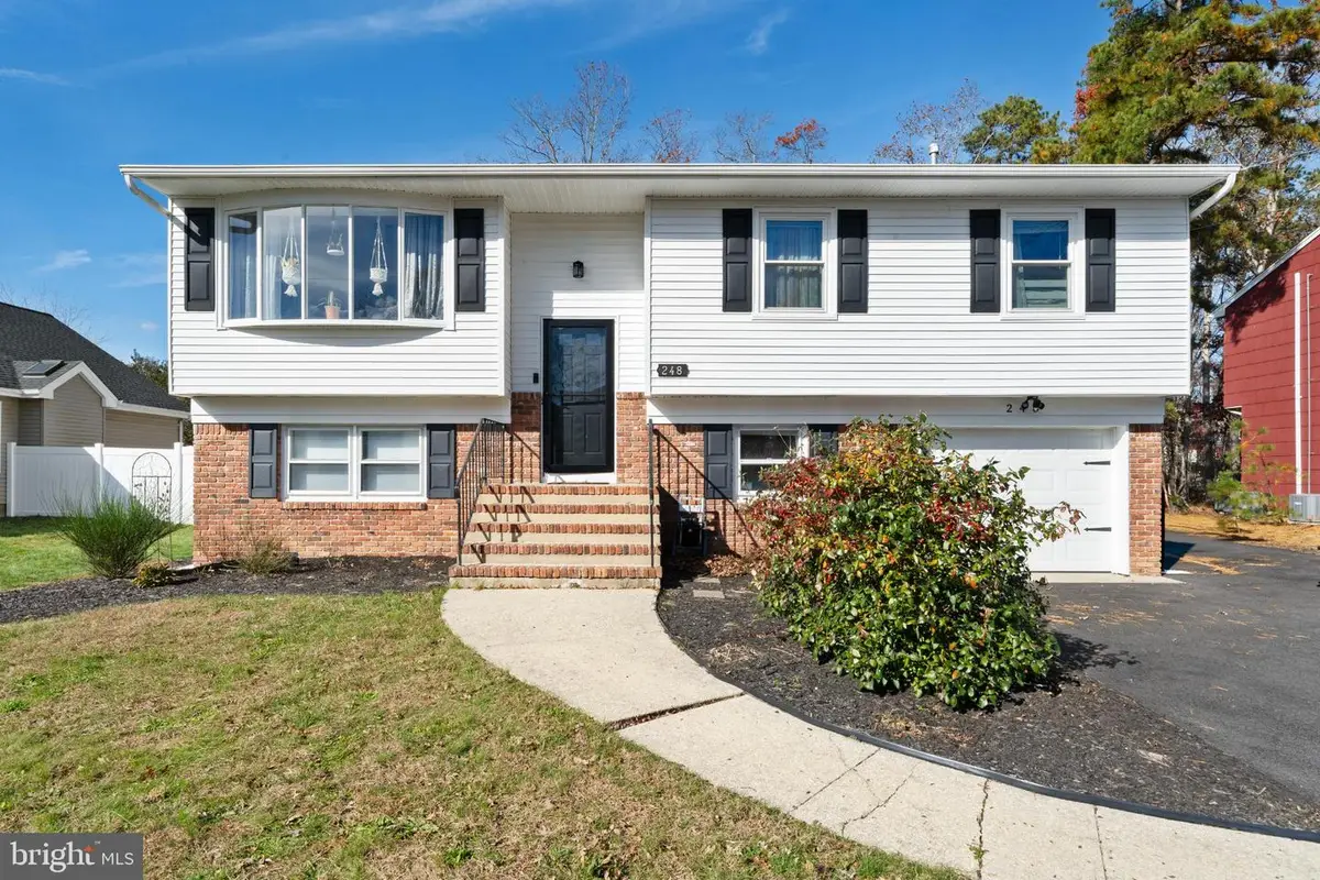 248 Mizzen Ave, Manahawkin, NJ 08050 - Image #1