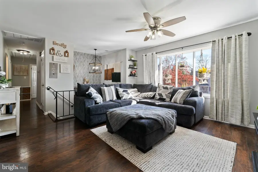 248 Mizzen Ave, Manahawkin, NJ 08050 - Image #2