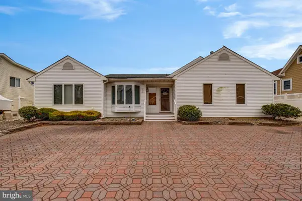 129 Bruce Drive, MANAHAWKIN, NJ 08050