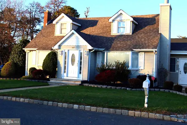 27 Third Ave, TOMS RIVER, NJ 08757