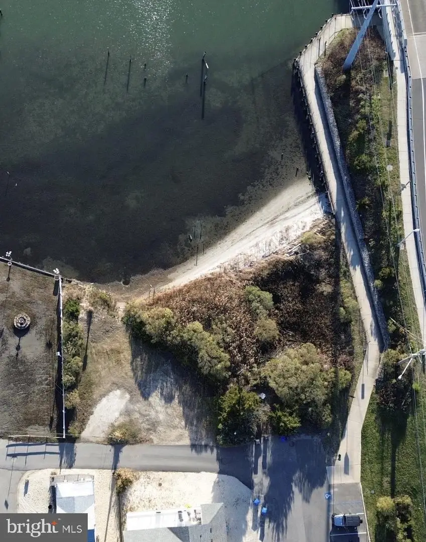 2572 E East Bay Avenue, Manahawkin, NJ 08050 - Image #1