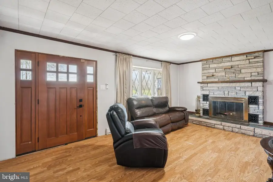 8 Inman Rd, New Egypt, NJ 08533 - Image #2