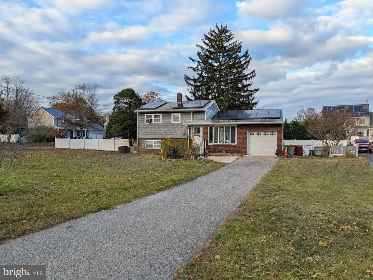 21 Butler Blvd, Bayville, NJ 08721 - Image #1