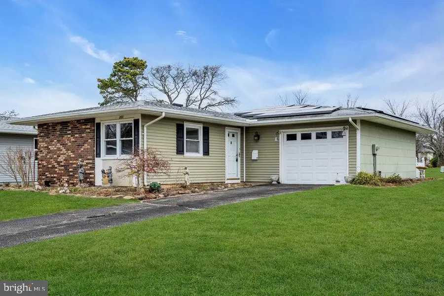 201 Blake Cir, Brick, NJ 08724 - #3