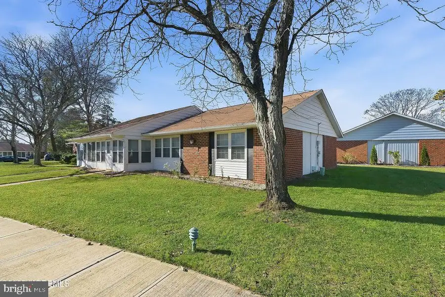 1169-b Clydebank Ct, Lakewood, NJ 08701 - Image #2