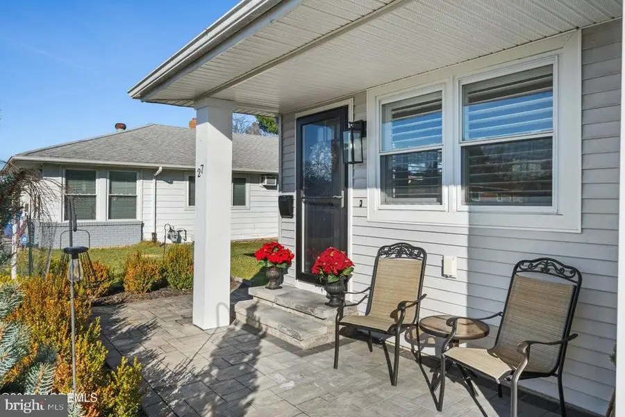 27 Montserrat St, Toms River, NJ 08757 - Image #3