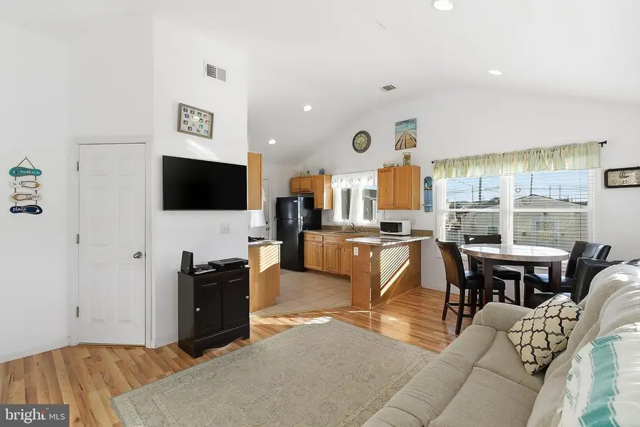 102 W Pompano Way, Lavallette, NJ 08735 - Image #3