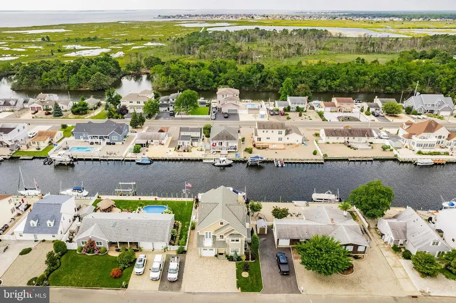 905 Bowsprit Pt, Lanoka Harbor, NJ 08734 - Image #2