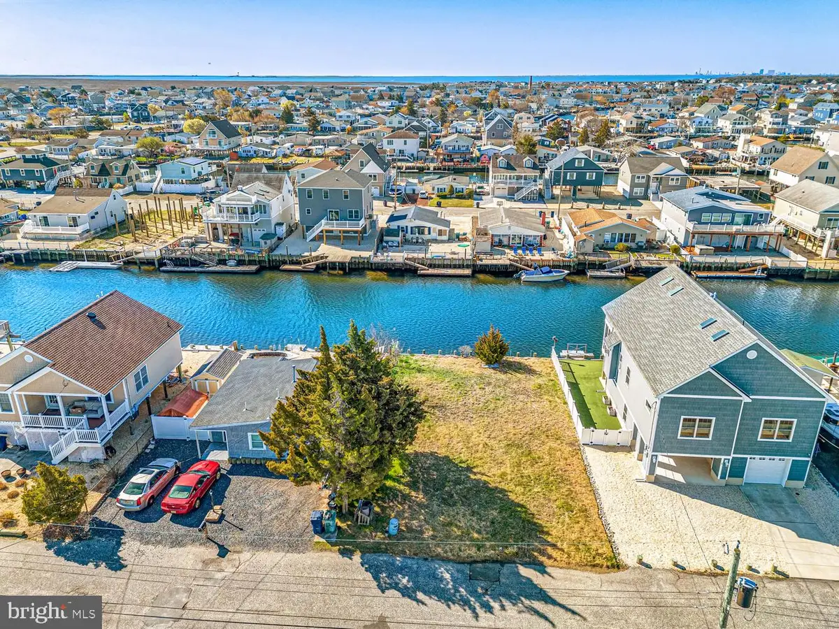 15 W Brig Dr, Tuckerton, NJ 08087 - Image #1