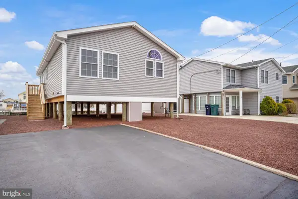 9 Lake Saint Clair, LITTLE EGG HARBOR TWP, NJ 08087