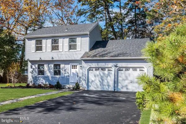 132 Holly Ct, TUCKERTON, NJ 08087