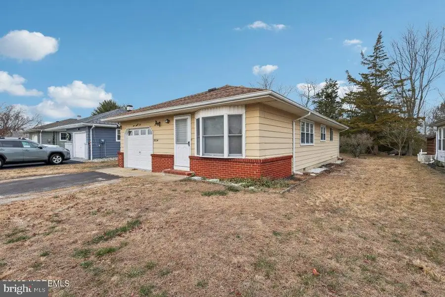 192 Charlotteville Dr S S, Toms River, NJ 08757 - Image #2