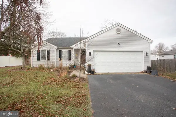 49 Oxycocus Road, MANAHAWKIN, NJ 08050