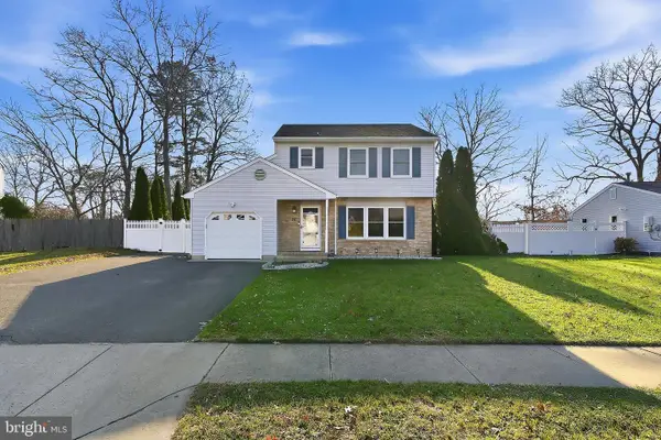 28 Bayberry, BRICK, NJ 08723