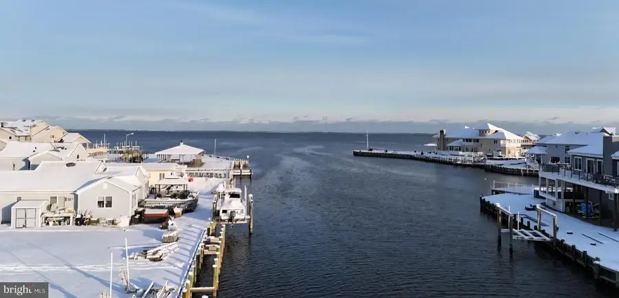 1025 Capstan Dr, Forked River, NJ 08731 - Image #2