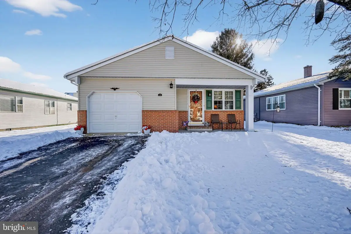 14 Doral Dr, Toms River, NJ 08757 - Image #1