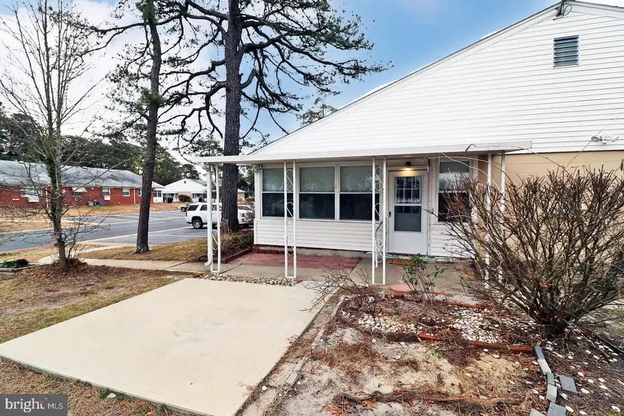 5 Valley Stream Dr #b, Whiting, NJ 08759 - Image #2