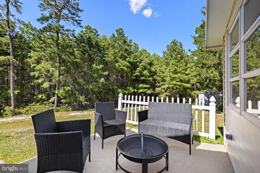 7 Bordeaux Ct, Toms River, NJ 08757 - Image #3